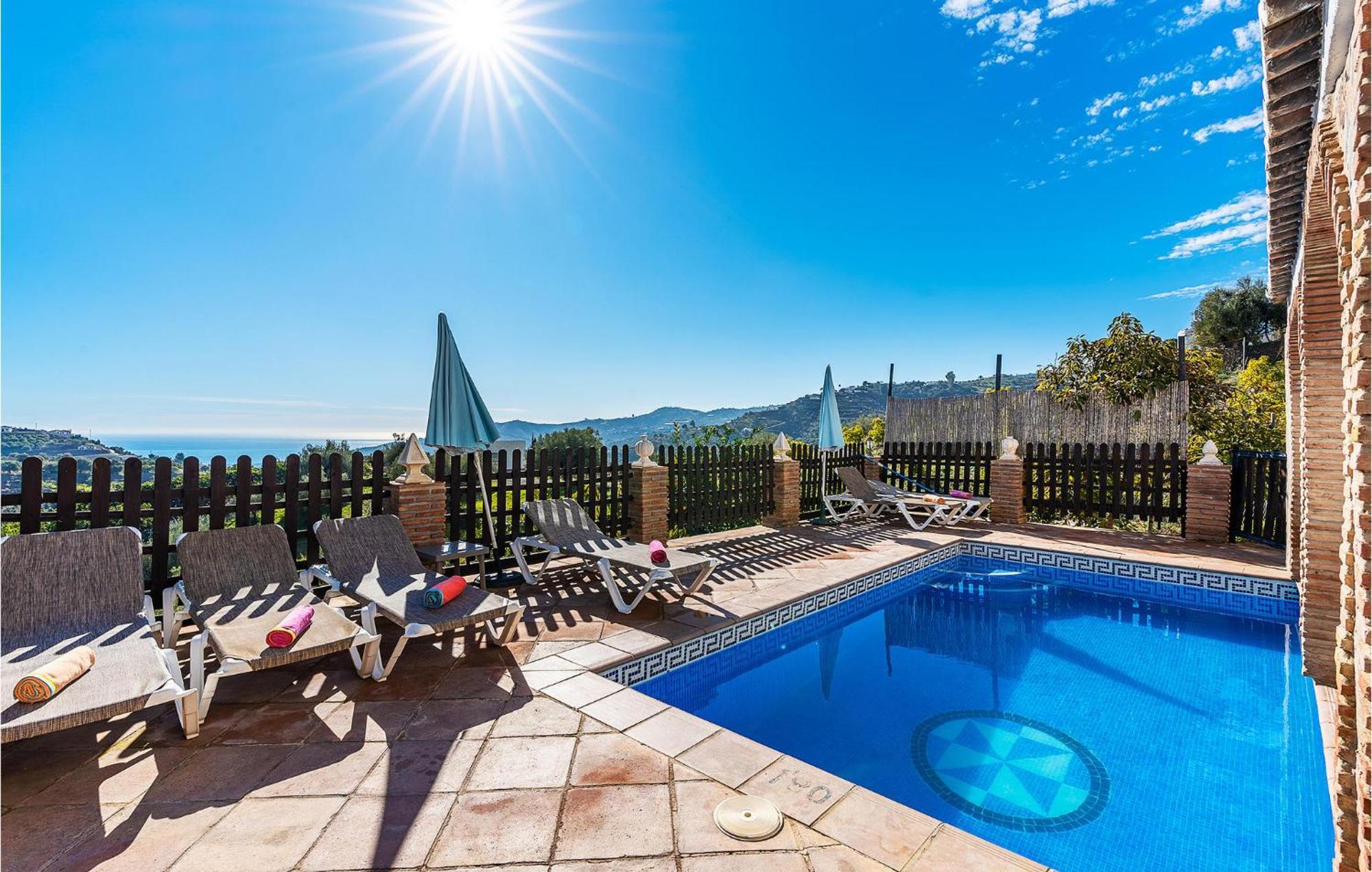 Amazing Home In Frigiliana With Kitchen 외부 사진